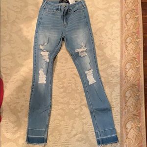 Hollister light wash ripped skinny jeans